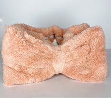 Load image into Gallery viewer, THE PAMPER ME &quot;SALMON&quot; SPA HEADBAND
