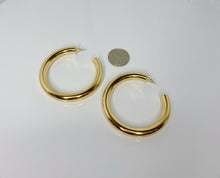 Load image into Gallery viewer, SHE THICC “C” HOOP EARRINGS
