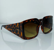 Load image into Gallery viewer, RICH AUNTEE “TORTOISE ” SUNNIES
