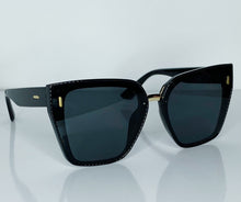Load image into Gallery viewer, LA BELLA “BLACK” SUNNIES
